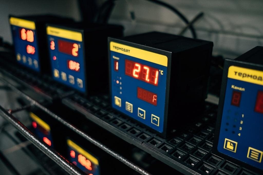 Приборы Термодат со светодиодной индикацией