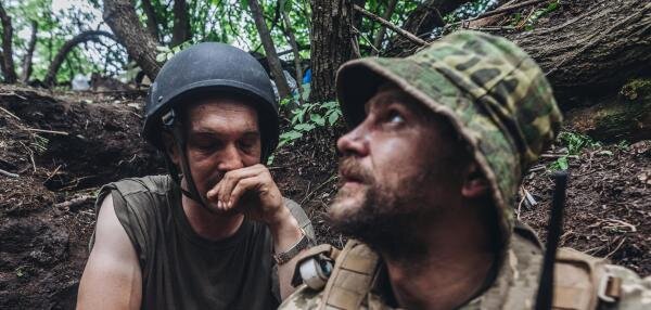 Отчаяние растет: украинские солдаты на фронте в Донбассе. Фото: Diego Herrera Carcedo/AA/picture alliance