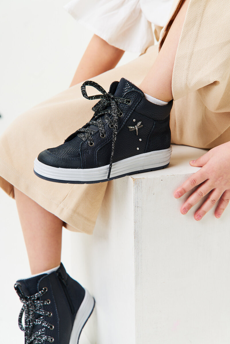 На фото модель обуви SHOESLEL, арт. 1390