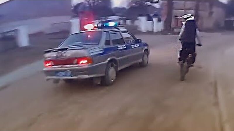 "Погоня, погоня, погоня, погоня в горячей крови!"