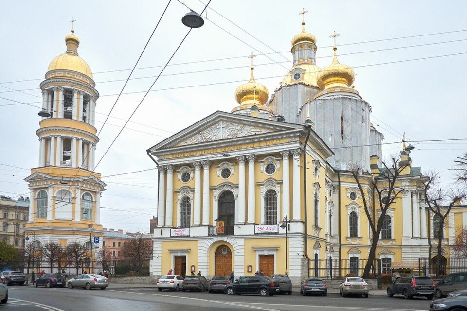     В соборе в центре Петербурга открыли смотровую площадку на колокольне. Артем КИЛЬКИН (архив)