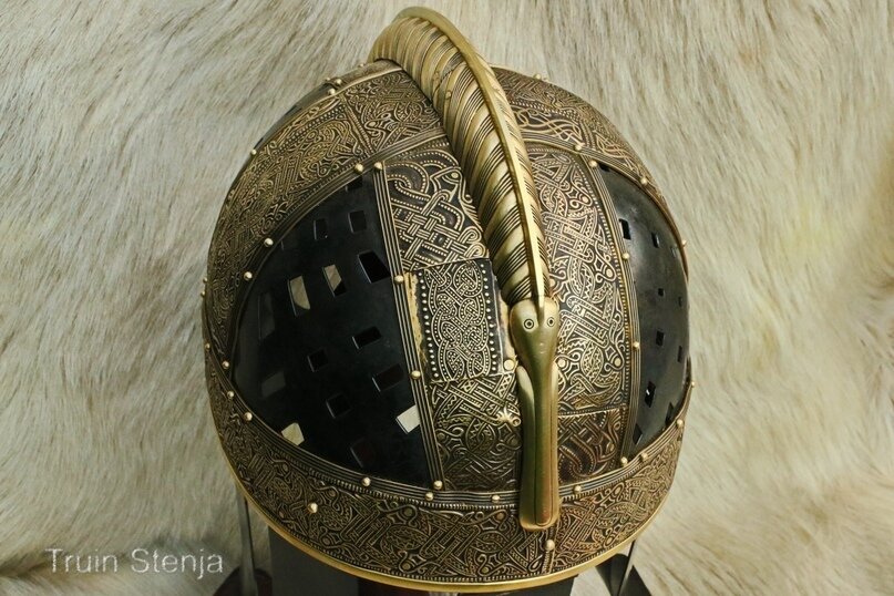 Шлем из Valsgärde