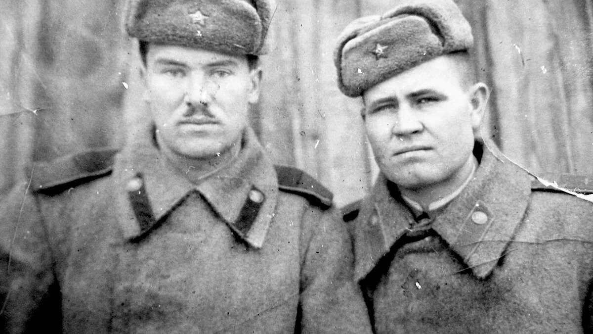 Семён Золотарев и его боевой товарищ.