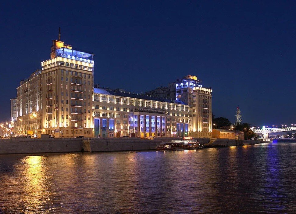 Серафимовича, 2