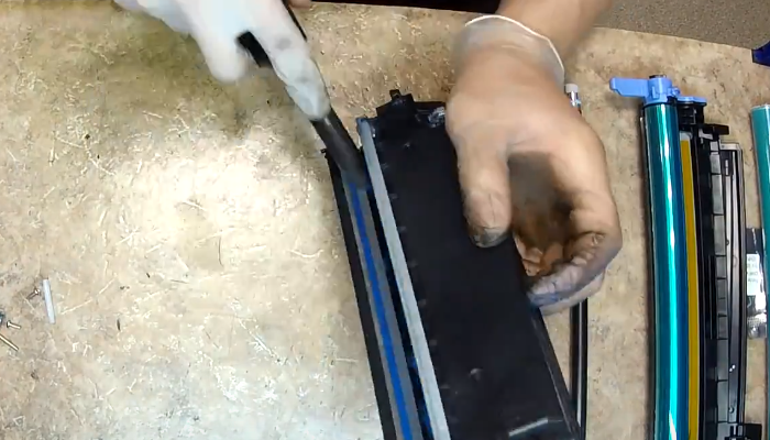 Фото 81. Устанавливаем новый чип