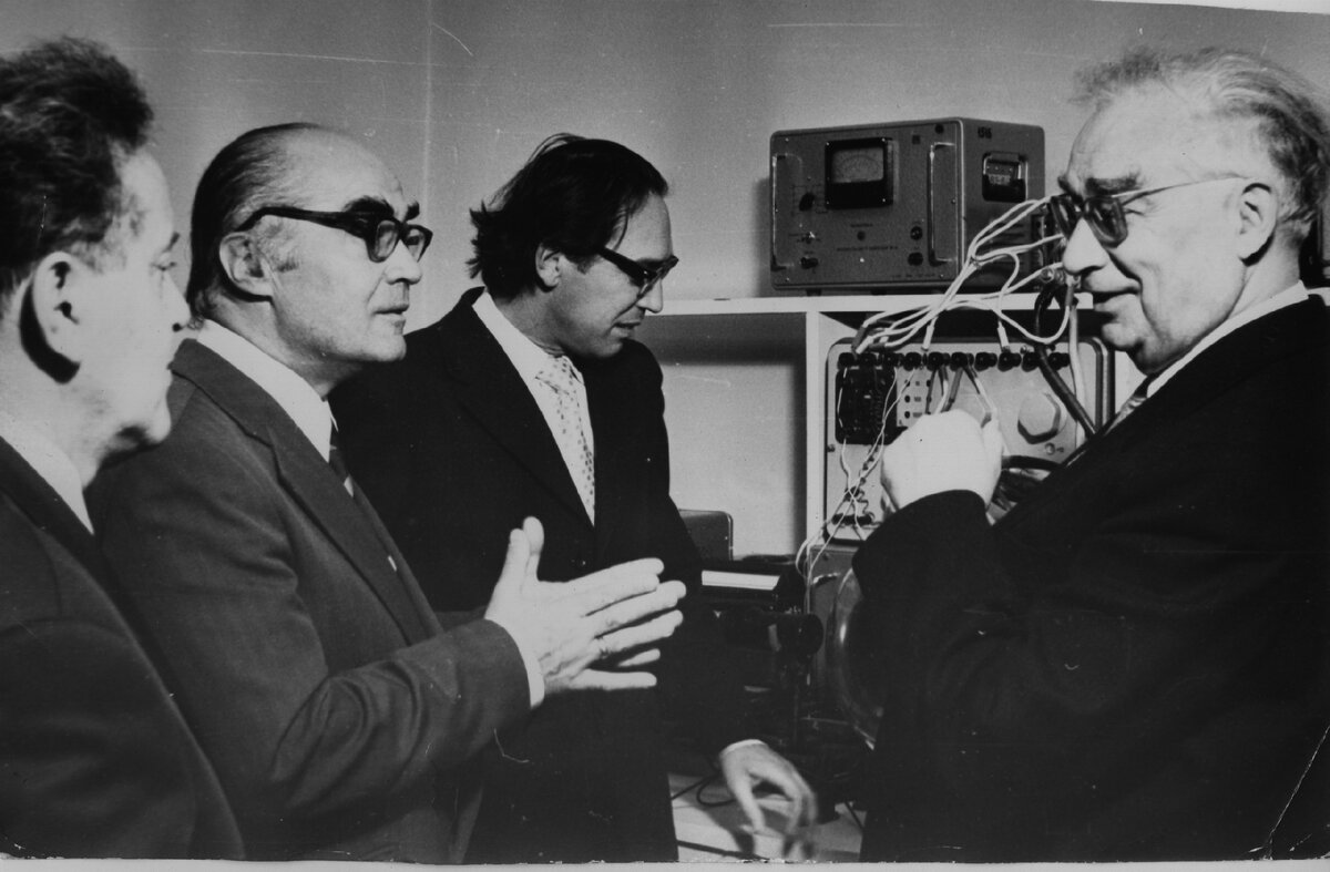 Юбилей выдающегося физика | СКФУ | Дзен