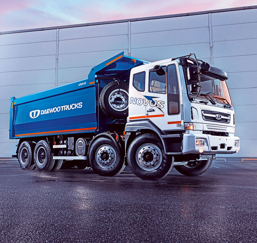 Самосвал на обновленном шасси CR8M7