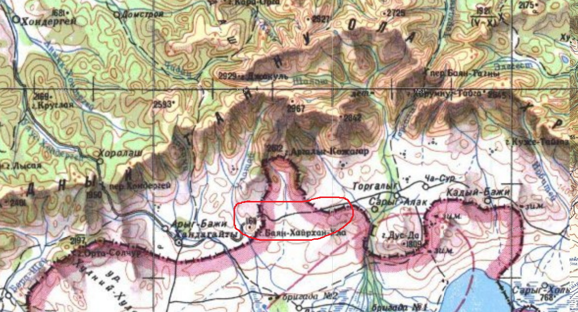 Старая топокарта, красным я выделил участок дороги, идущей через Монголию. На самом деле сейчас по этой дороге проехать нельзя. 