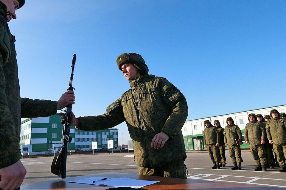     В России мобилизуют 300 тысяч человек. Фото: Валерий Матыцин/ТАСС