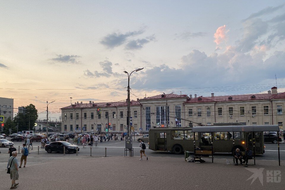     Троллейбусы №2 приезжали к вокзалу Рязань-1, встречали электрички, но все равно уезжали практически пустыми. Власти решили убрать «двойку».