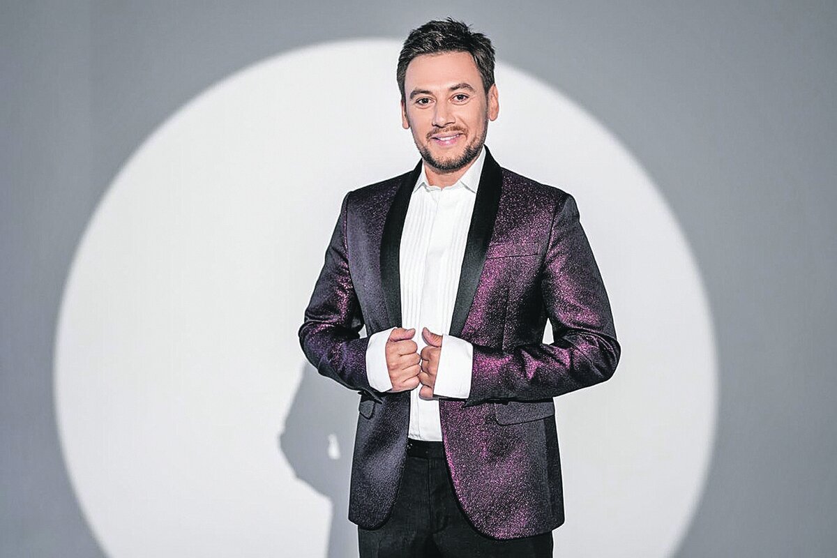 Военная выправка  и на сцене к месту. Фото: из личного архива