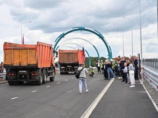     Мост через Нижнетагильский пруд / фото: телеграм-канала Евгения Куйвашева