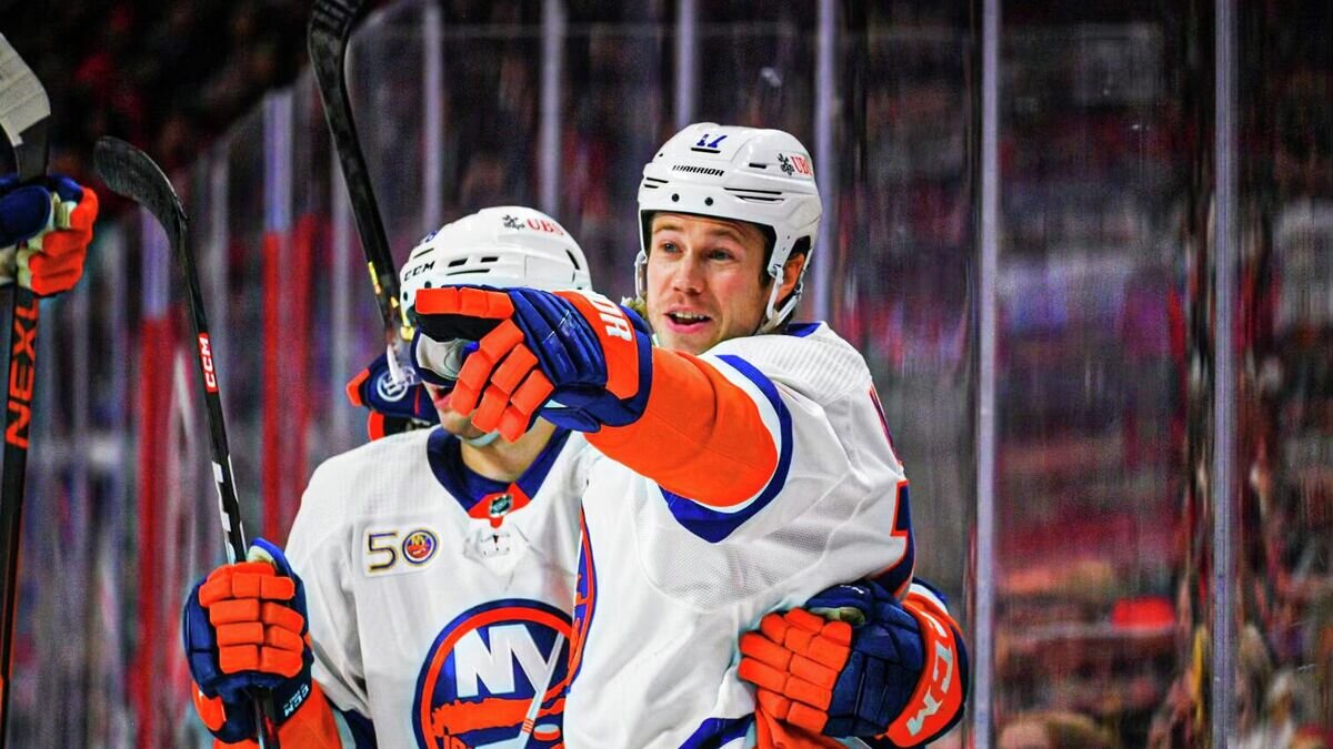    Хоккеисты "Нью-Йорк Айлендерс"© Фото : twitter.com/nyislanders