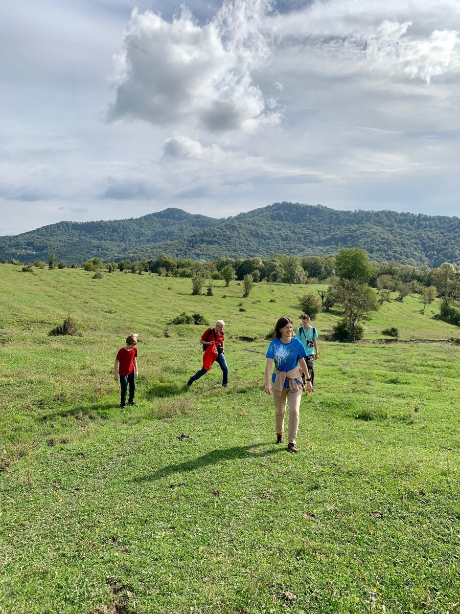 Поля над Красной Волей и мои туристы