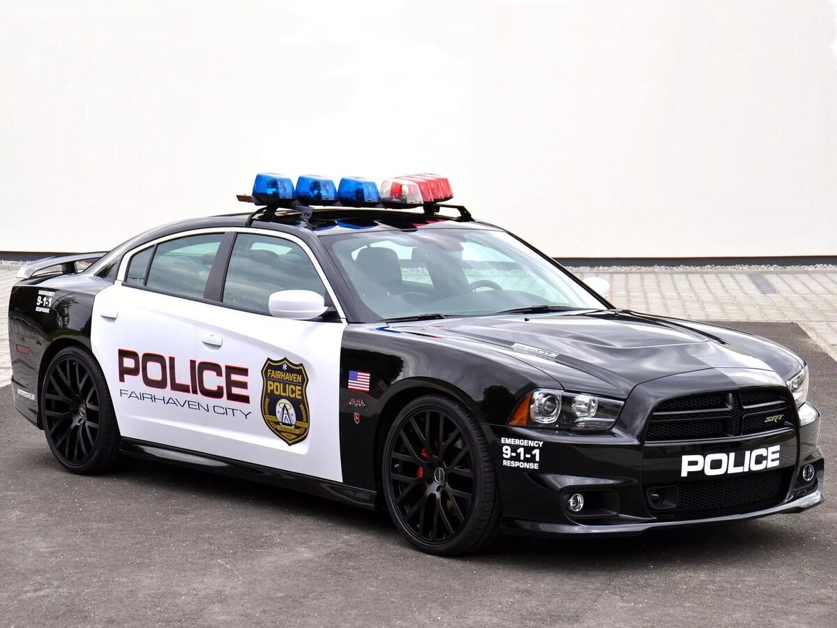 Dodge Charger srt8 полицейский