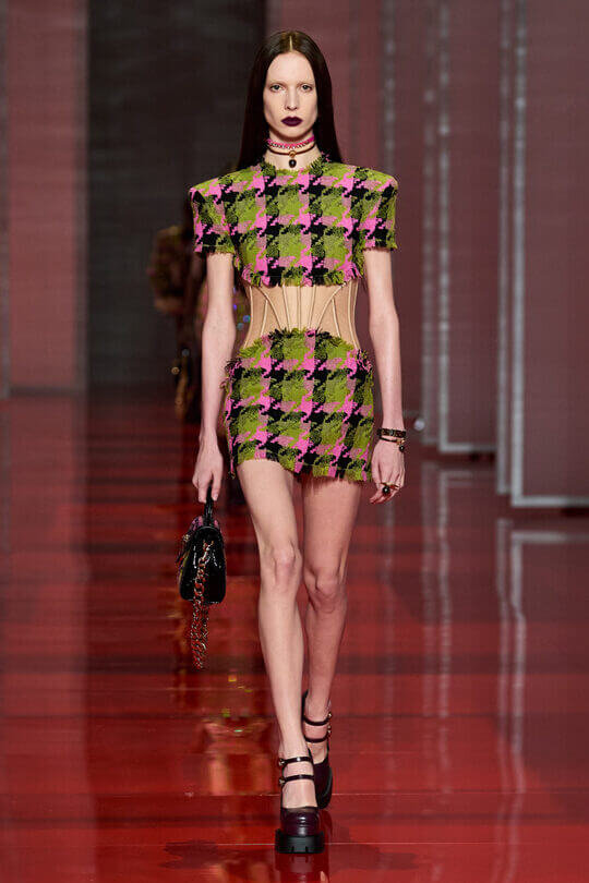 @versace   