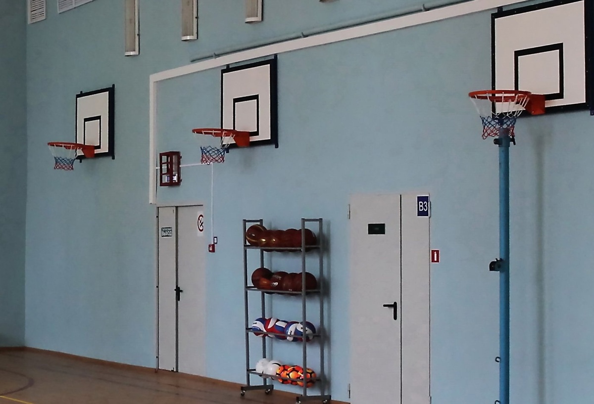    Мэрия Пыть-Яха потратит еще 20 млн рублей, чтобы завершить ремонт муниципального спорткомплекса