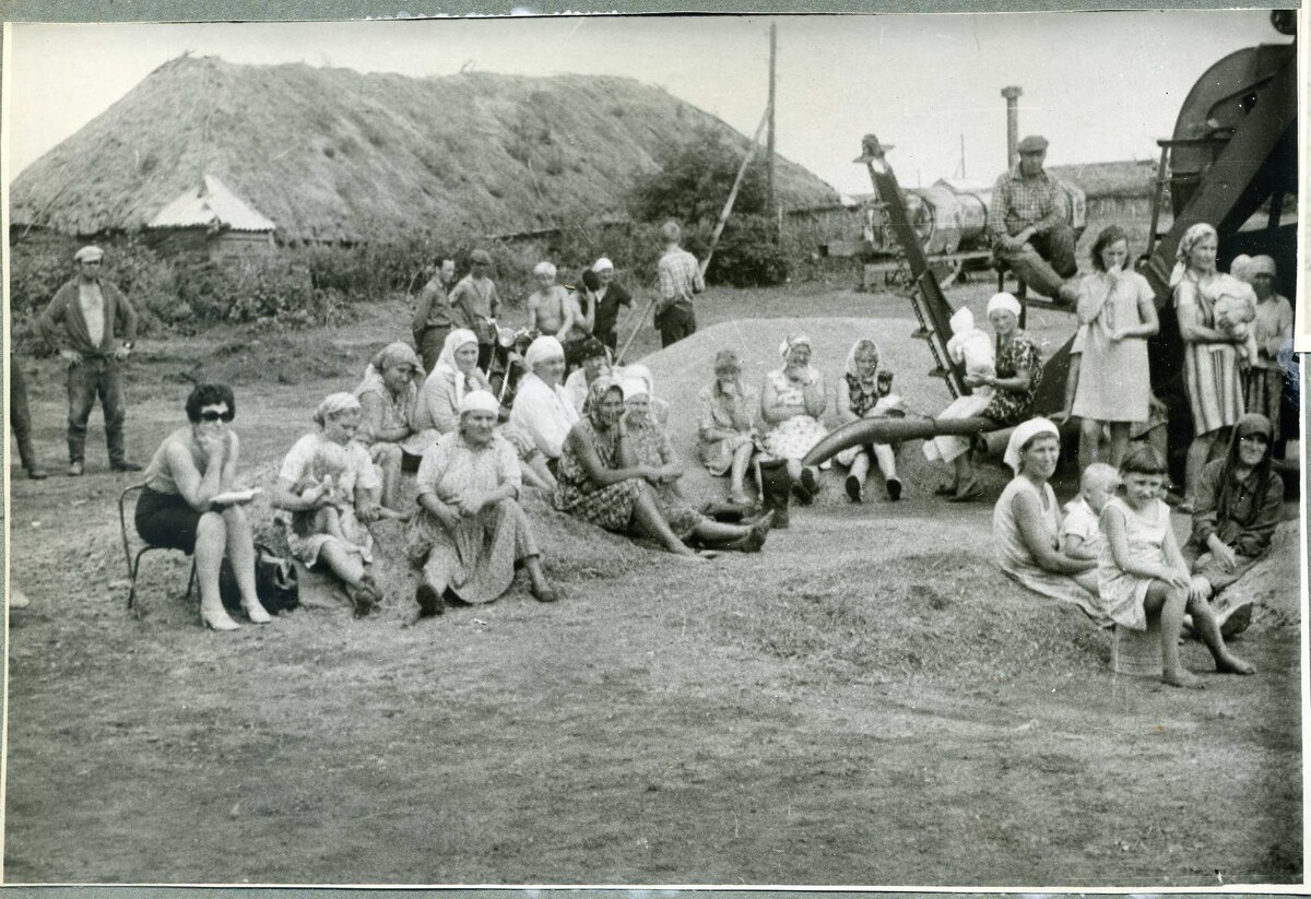 Выступление бригады РДК в совхозе "Добруньский" Севского района