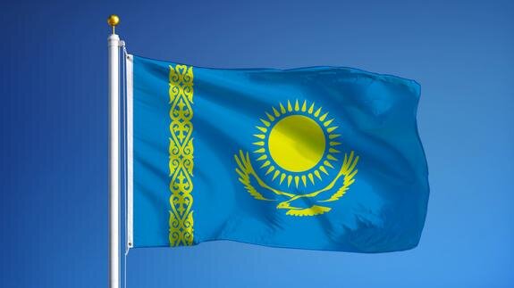    Казахстан продолжает лавировать между Западом и РФ