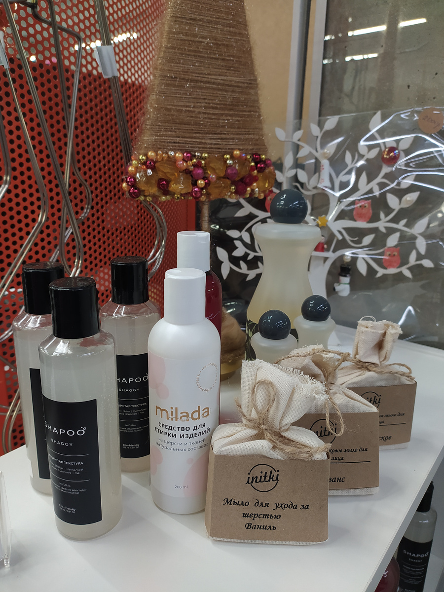 Мыло ручной работы, или жидкое средство - всегда отличный и востребованный подарок, или сувенир (фото из личного архива)