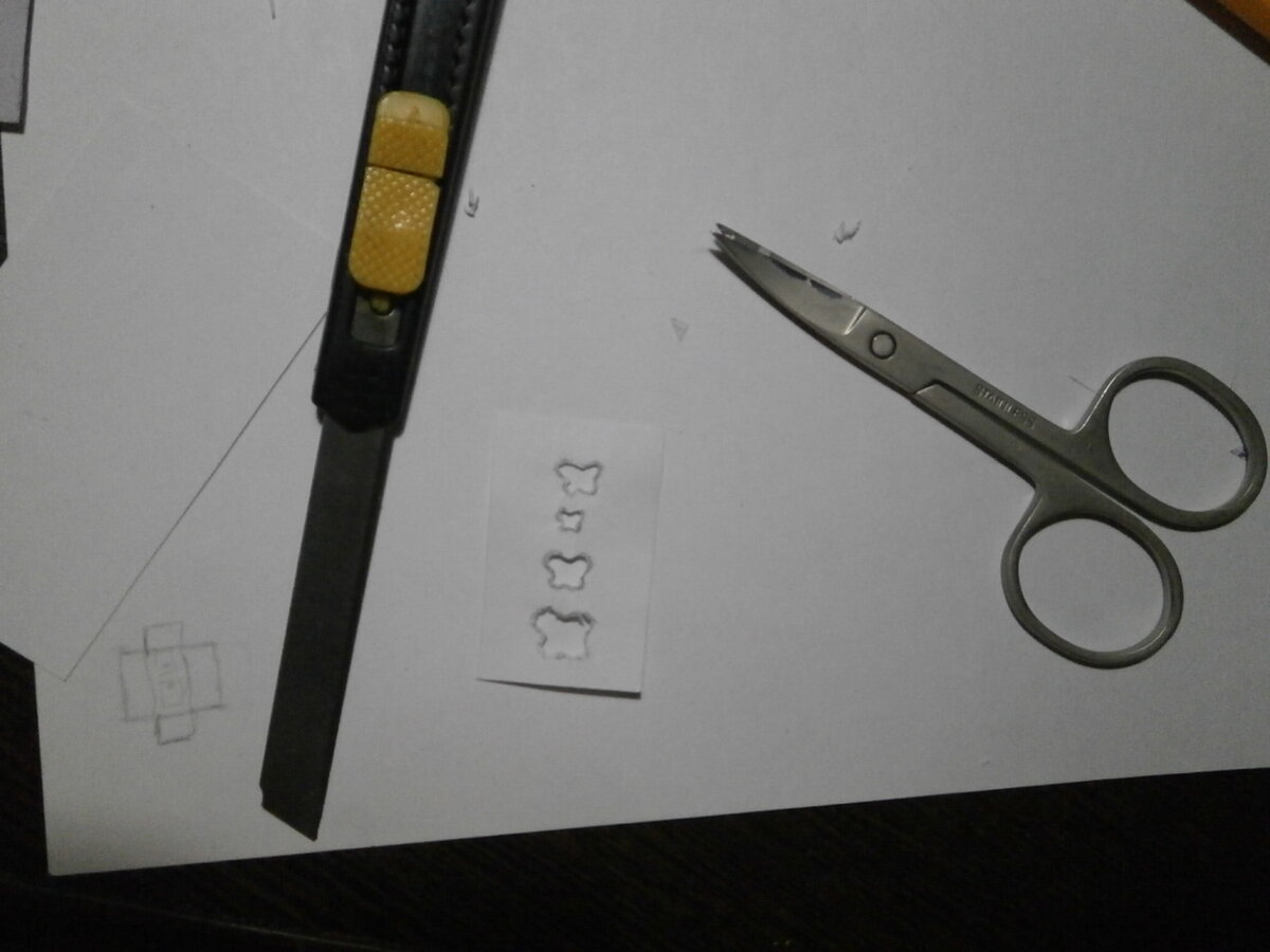 Трафарет бабочек.