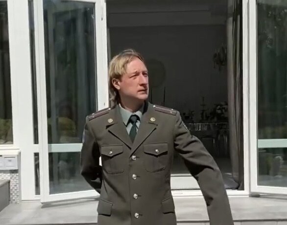 Инстаграм Плющенко