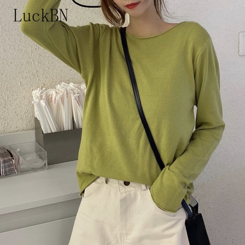 Свитера женские