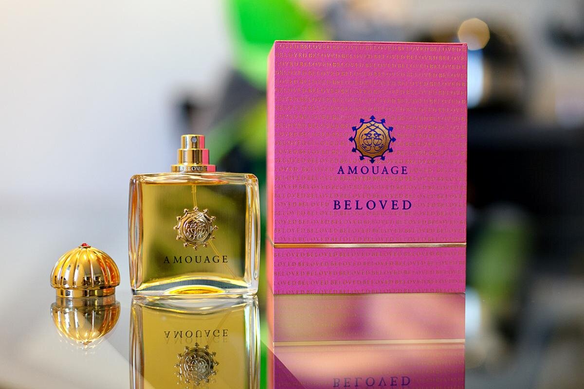 Подборка лучших духов с ароматом полевых цветов и трав | АллюрПарфюм ...