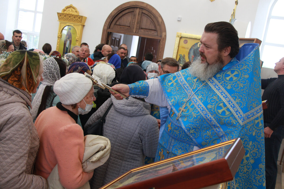 #Николай Егорцев хочет говорить правду#Ересь иконоборческая в Орле#иерей#наемник#волковойна#Нарушение Догмата о чествовати их лобзанием и почитательным поклонением# а не возлагается на голову#Седьмой Святой Вселенский Собор#Догмат о иконопочитании#