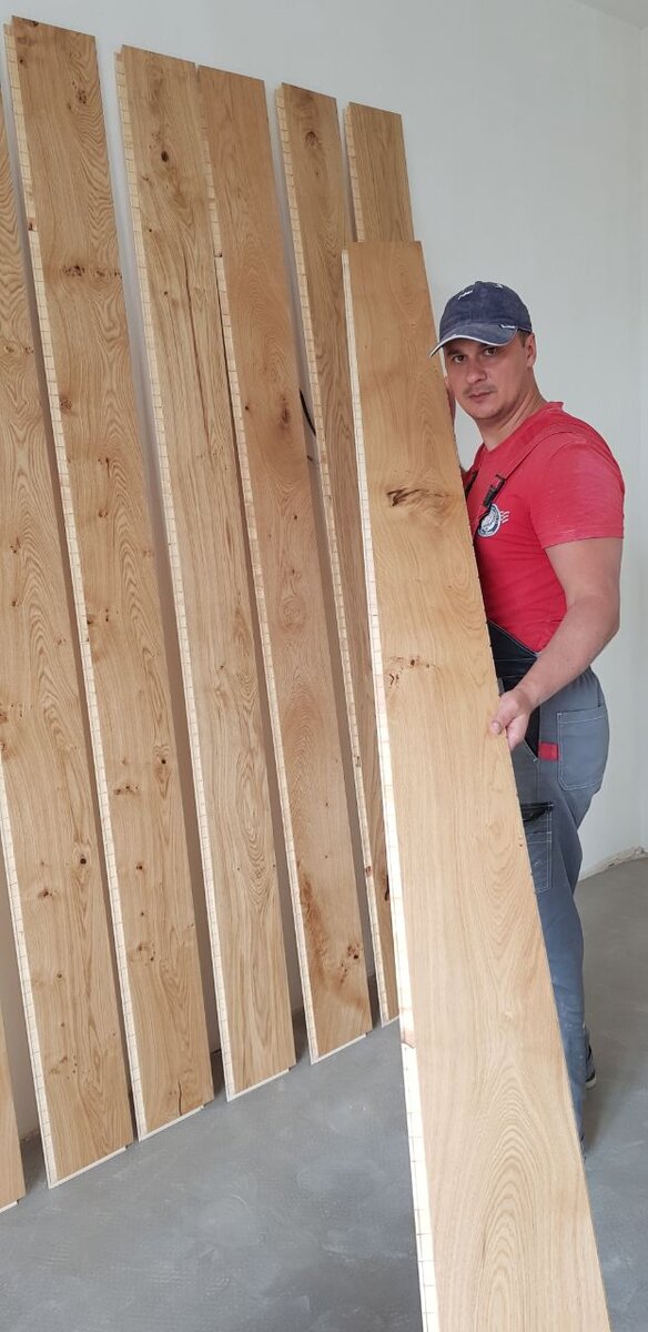 Мы рассмотрим клей,который подходит и для проблемной древисины в том числе.