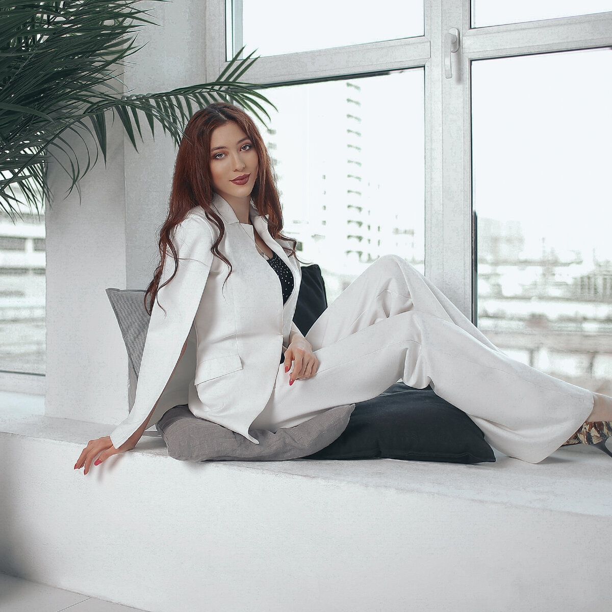 Головную боль можно исцелить, исследуя свое сознание и реакции, в которых вы предаете себя, затем трансформируя их в новое качество.