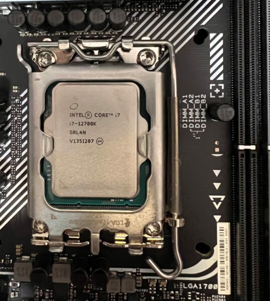 Как я купил бракованный Intel Core i7-12700K и попробовал собрать компьютер0