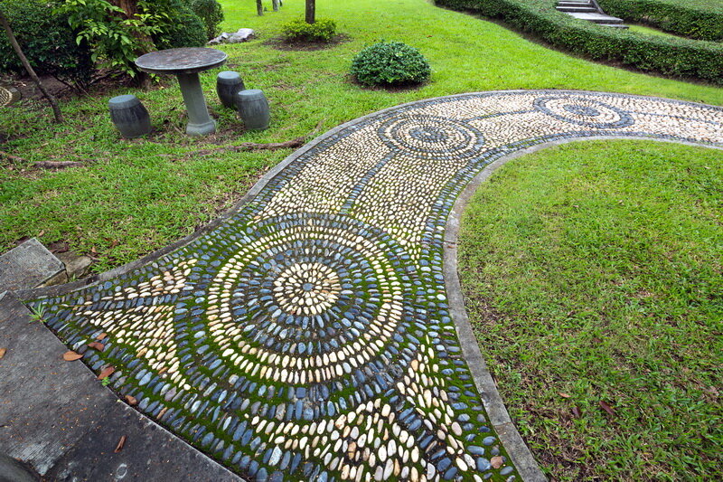 Украшение участка