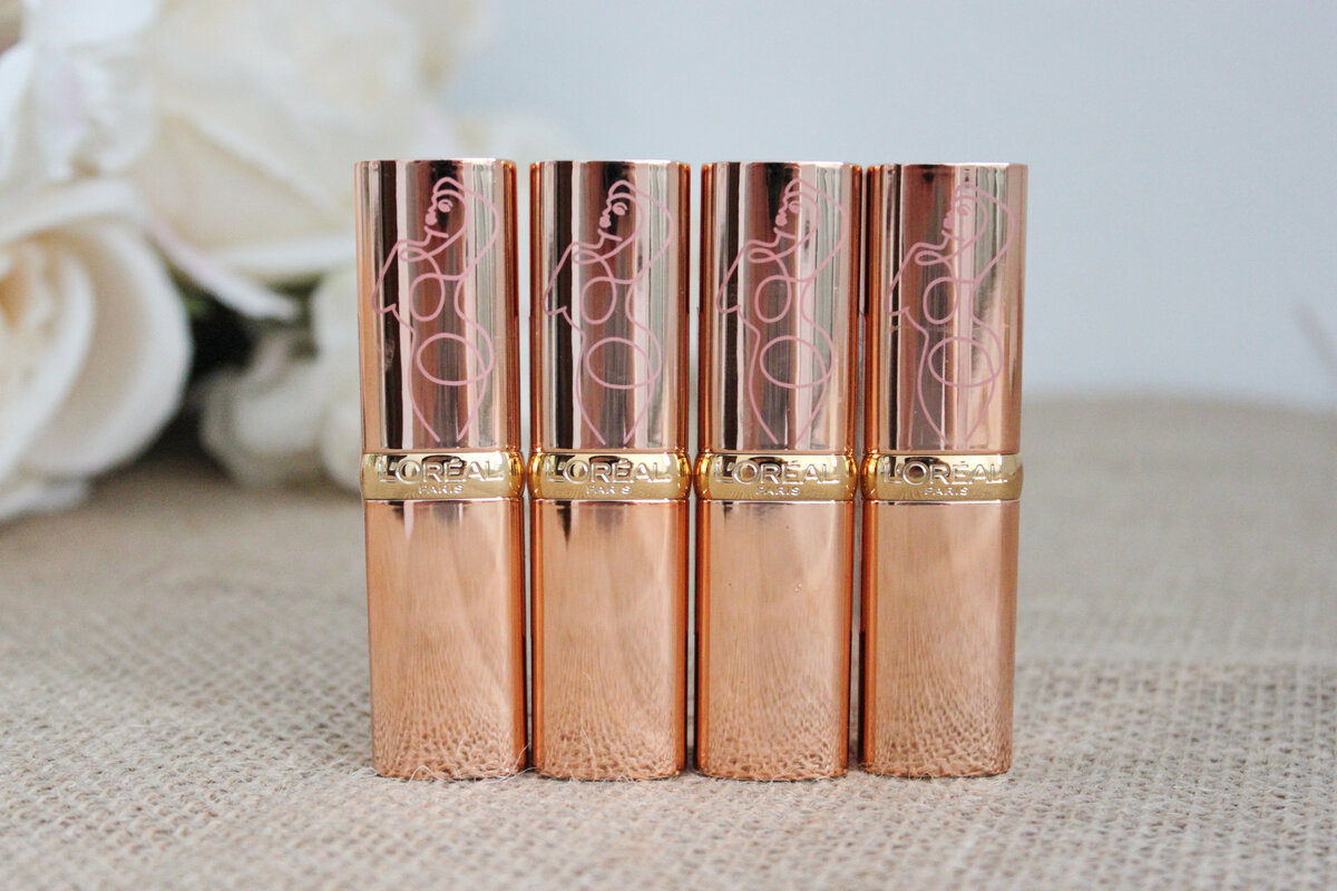 Упаковки помад L'Oreal Color Riche Les Nudes.