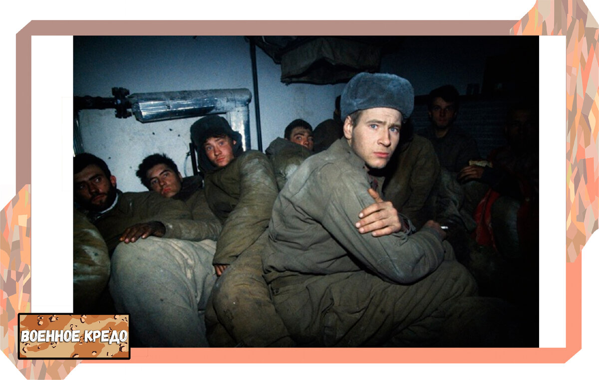 Так содержали пленных российских солдат в Чечне в 1995-ом. Фото в свободном доступе.