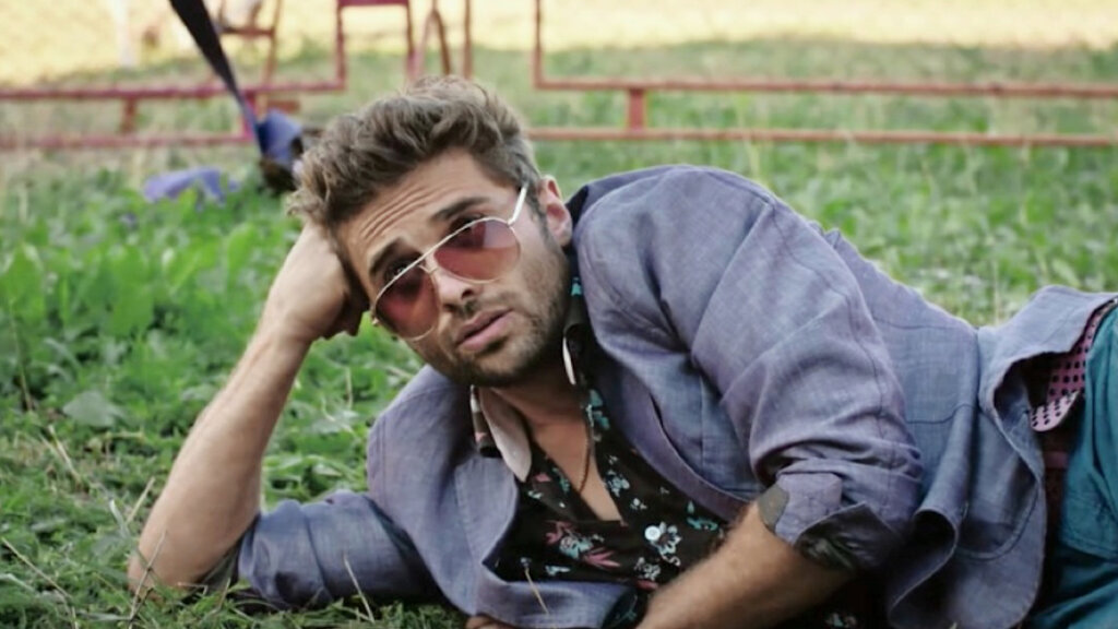 Илья Глинников в сериале «Форс-мажор». Фото: кадр из фильма