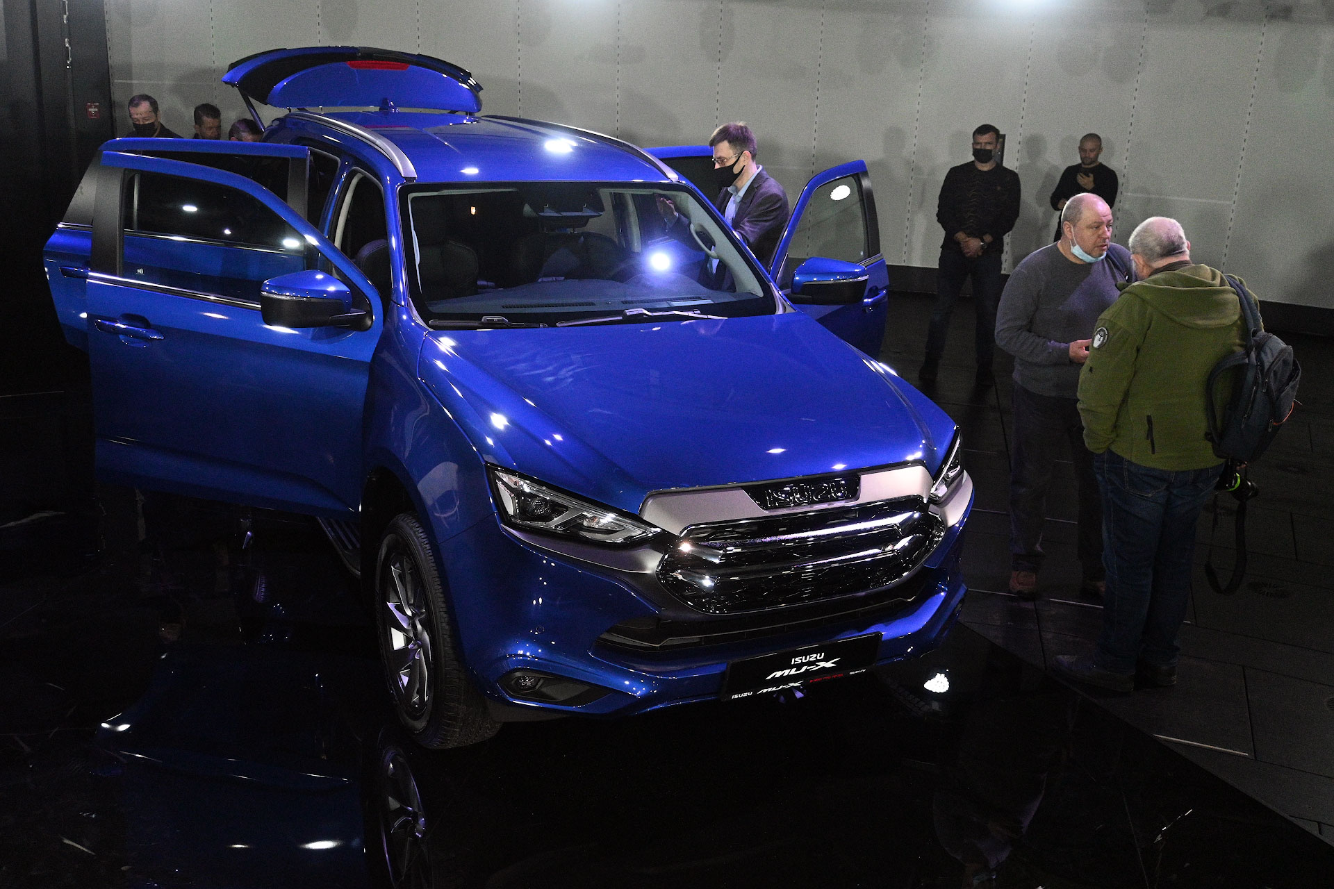 Новый внедорожник ISUZU MU-X официально представлен в России3