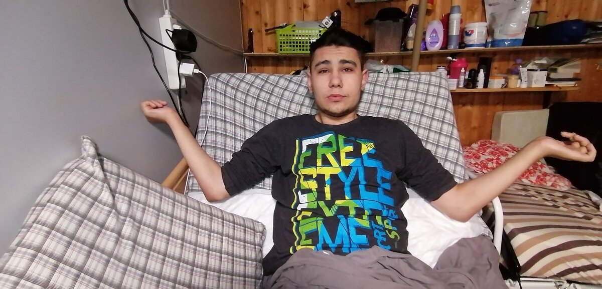 Подопечный "Метелицы" с травмой позвоночника и параличом рук