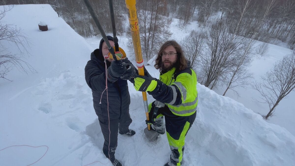 Не совсем заброшенная, не до конца разграбленная система ПРО дальнего подмосковья А-35.  По модификации предполагаемого противника, именуемая «Калоша».-1-3