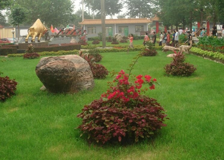 Экскурсия начиналась здесь... (в галерее фото автора)