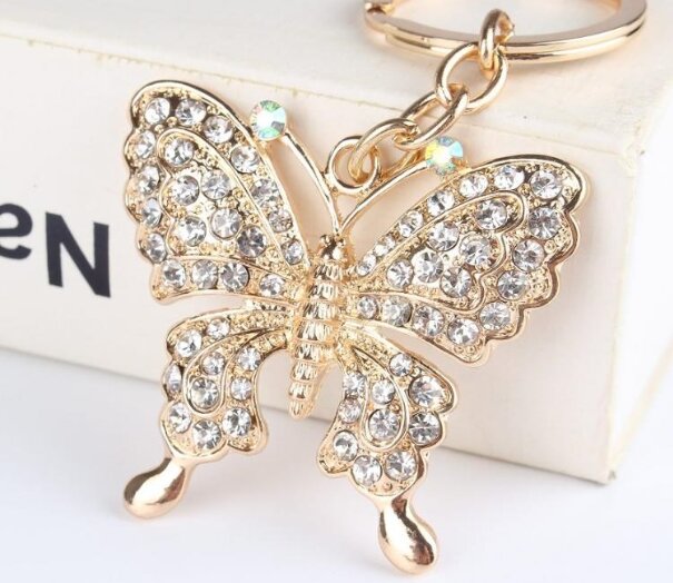 Красивый брелок со стразами