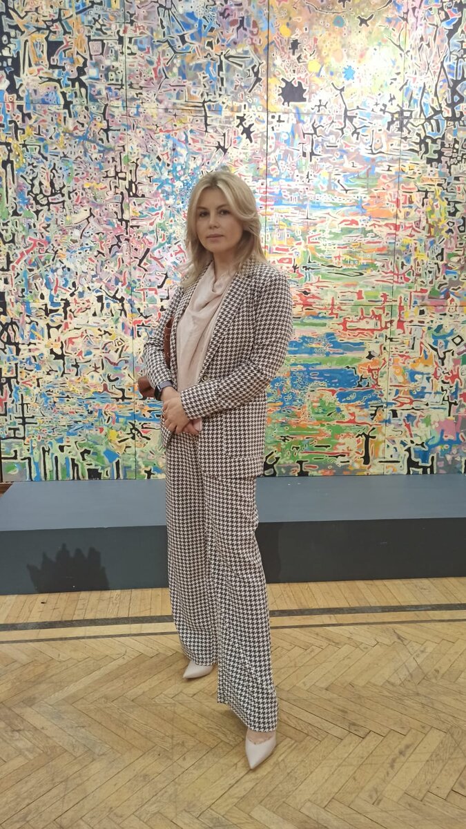 Галина  Мерзликина, президент Центра международного и культурно-делового сотрудничества «Культура для жизни», эксперт в области современного искусства.