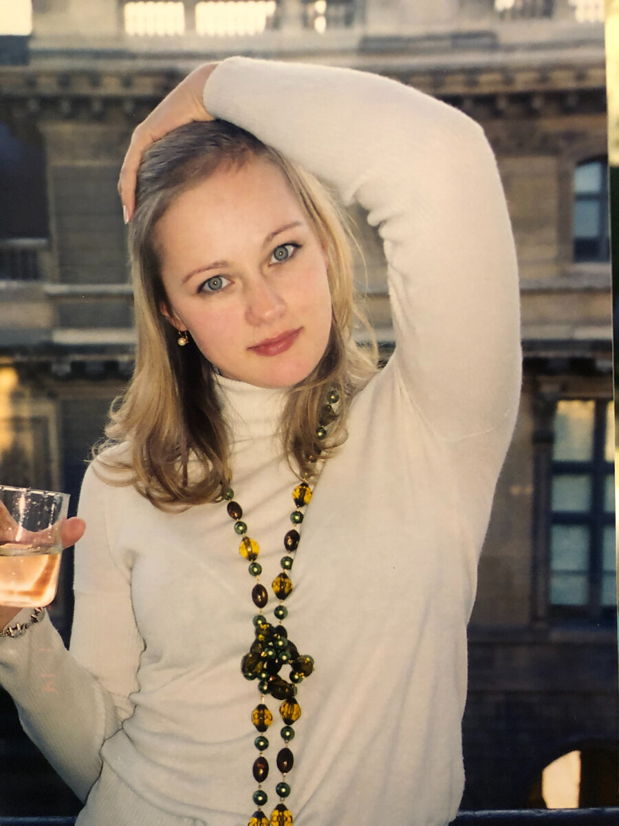 На балконе номера в отеле Hotel Du Louvre