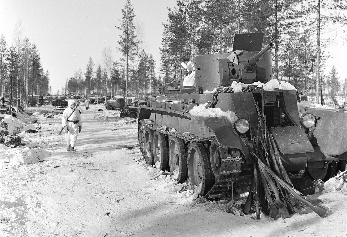 В каком году была финская. Советско-финская война 1939-1940. Советско-финская зимняя война 1939 1940. Советские солдаты Суомуссалми 1940.