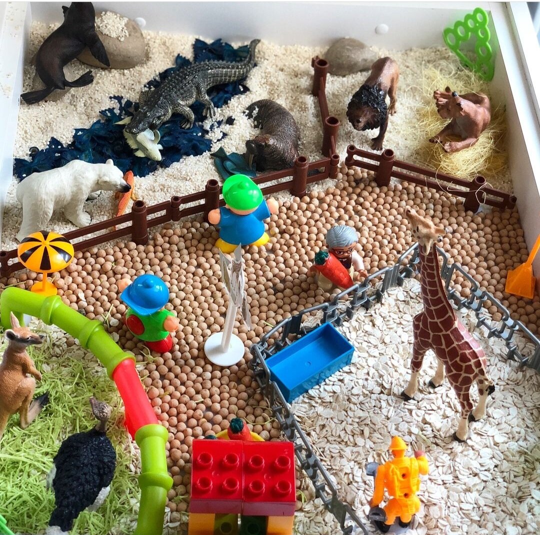 Сенсорная коробка "Зоопарк"