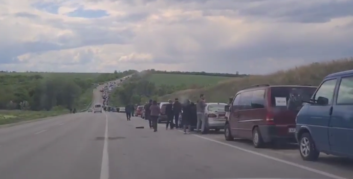 Стоп-кадр из видео на канале Олега Царева 