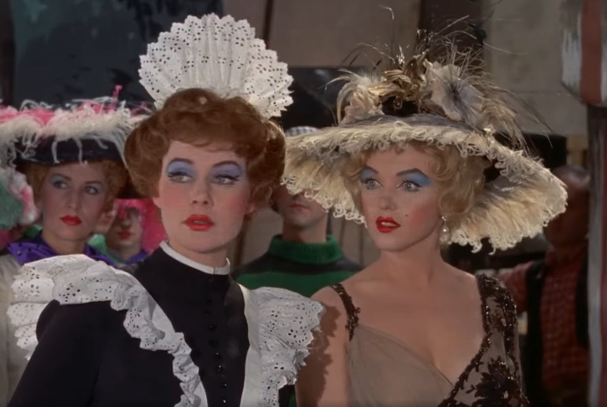 Беттина грациани вог. О погоде и винтажной моде. Фотосессия в стиле дождь. О погоде и винтажной моде. Женщины в прошлом и настоящем.