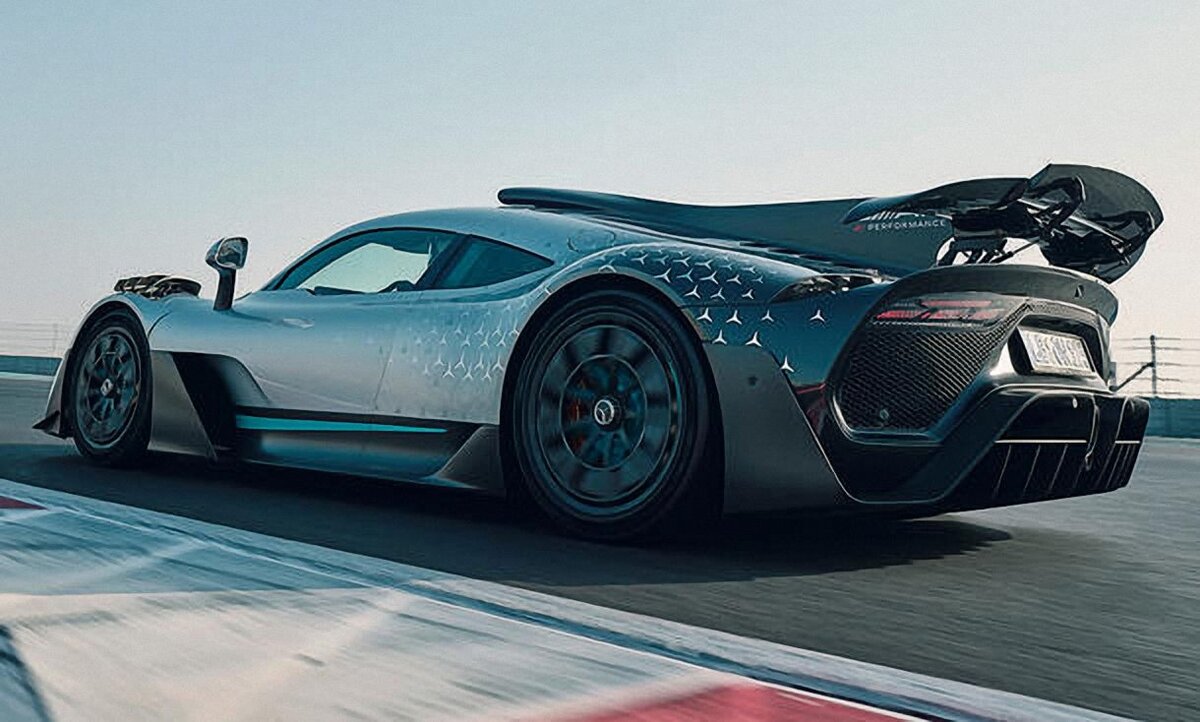 Гиперкар Mercedes AMG one