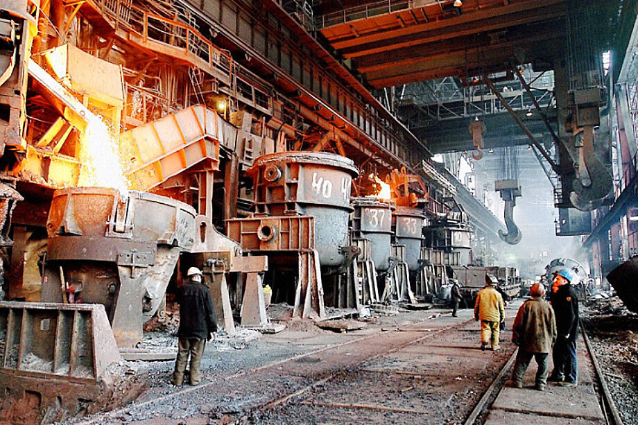 Загрузка мощностей Магнитогорского металлургического комбината снизилась на 40 процентов по сравнению с январём – апрелем прошлого года. Фото: официальный сайт Магнитогорского металлургического комбината