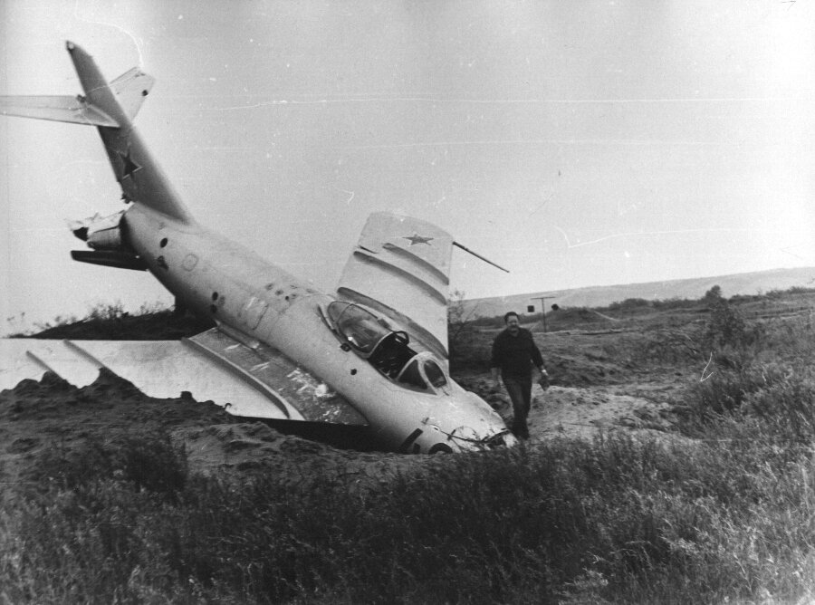 Анатолий Иванкин у самолета